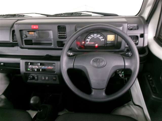 Toyota Pixis Truck 5