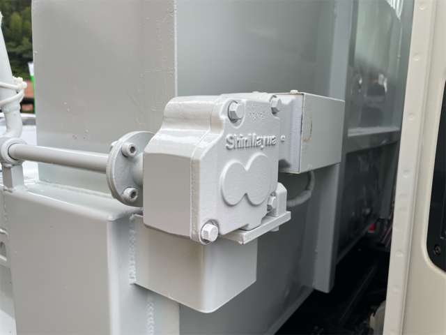 Mitsubishi Fuso Fighter 11