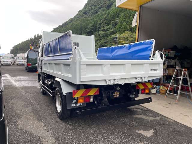Mitsubishi Fuso Fighter 9