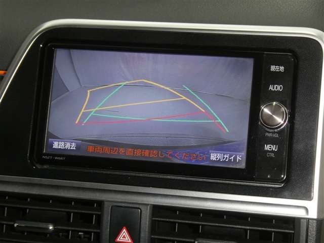 Toyota Sienta 11