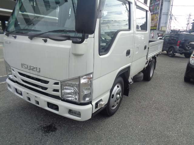 Isuzu Elf 7