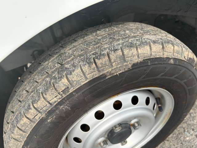 Nissan NV100 Clipper 11
