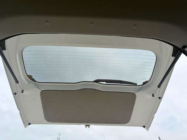 Nissan NV100 Clipper 12