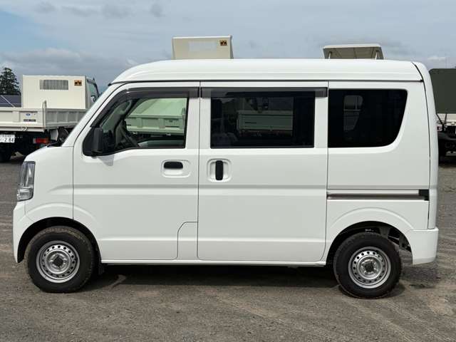 Nissan NV100 Clipper 8