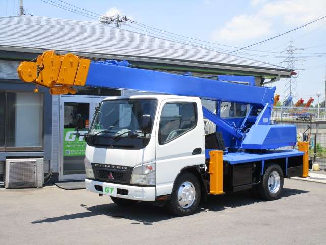 Mitsubishi Fuso Canter 2