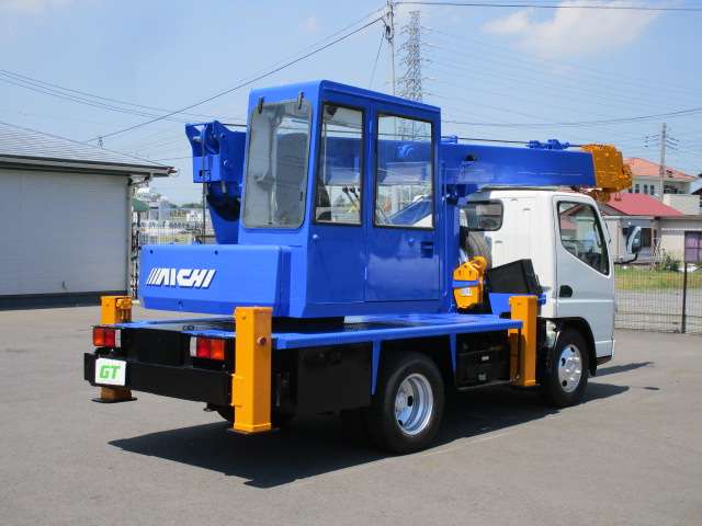 Mitsubishi Fuso Canter 4