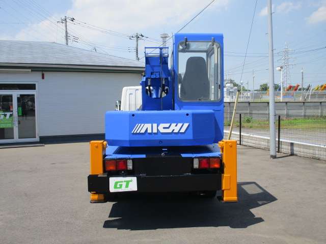 Mitsubishi Fuso Canter 8