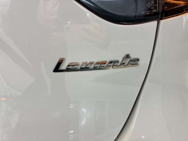 Maserati Levante 6