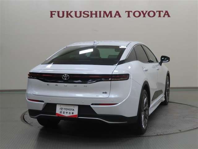 Toyota Crown Crossover 2