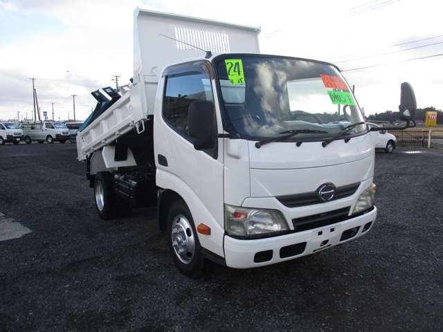 Hino Dutro 10