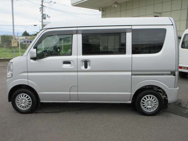 Nissan NV100 Clipper 9