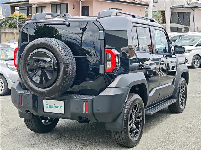 Toyota Land Cruiser FJ 3
