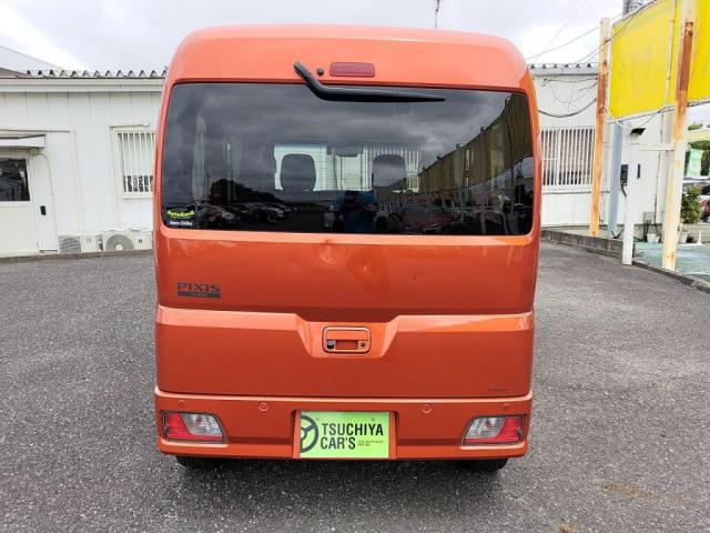 Toyota Pixis Van 10
