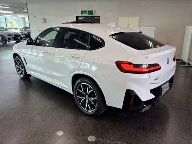 BMW X4 8