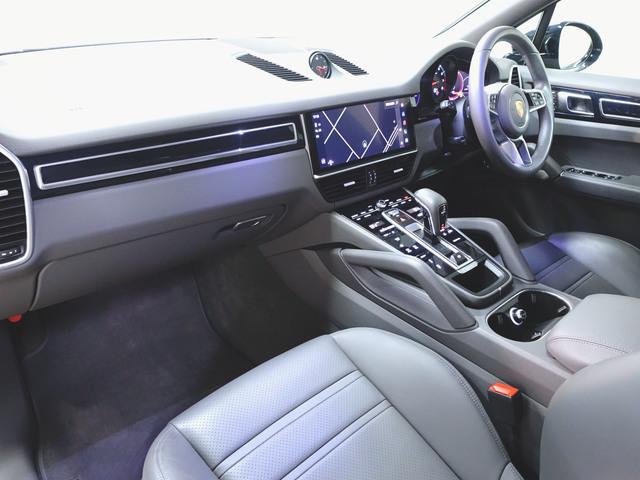 Porsche Cayenne 11
