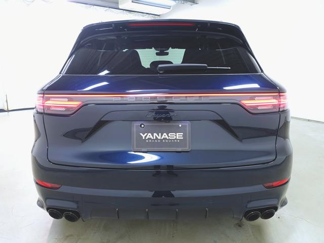 Porsche Cayenne 7