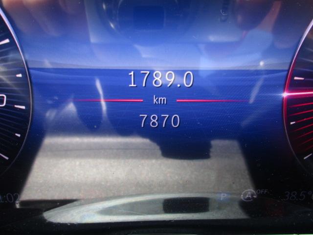 Mercedes-Benz GLB 11