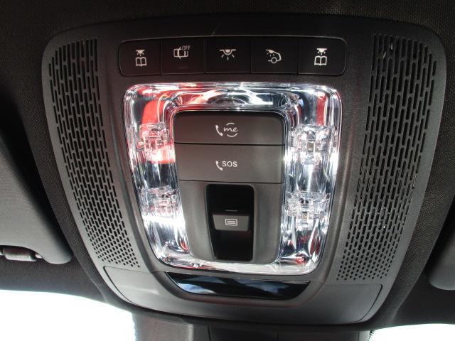 Mercedes-Benz GLB 12