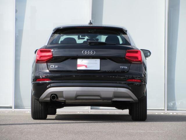 Audi Q2 9
