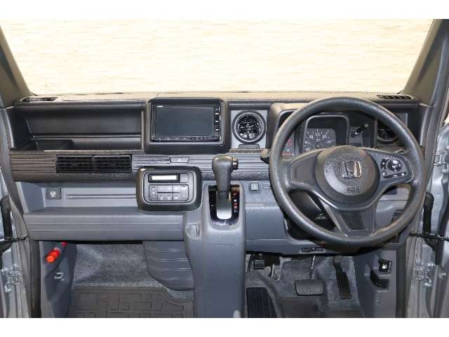 Honda N-VAN 4