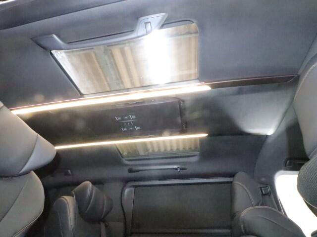 Toyota Alphard 11