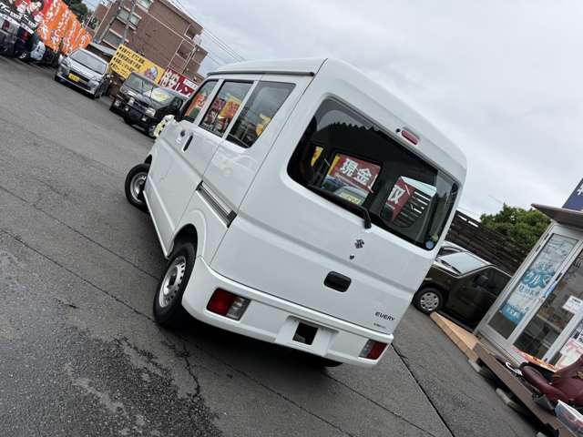 Suzuki Every 9