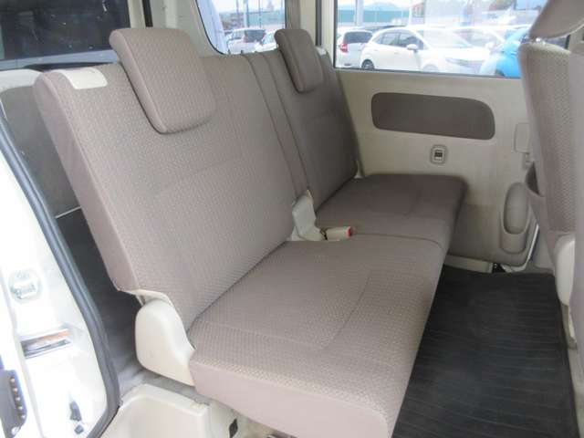 Nissan NV100 Clipper 11