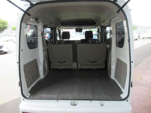 Nissan NV100 Clipper 12