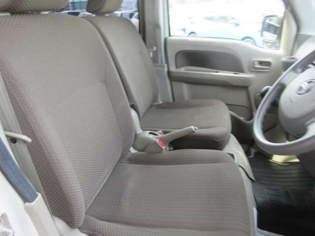 Nissan NV100 Clipper 10