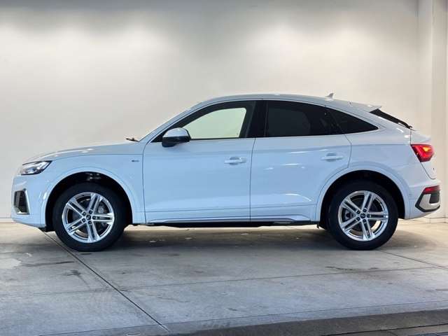 Audi Q5 Sportback 10