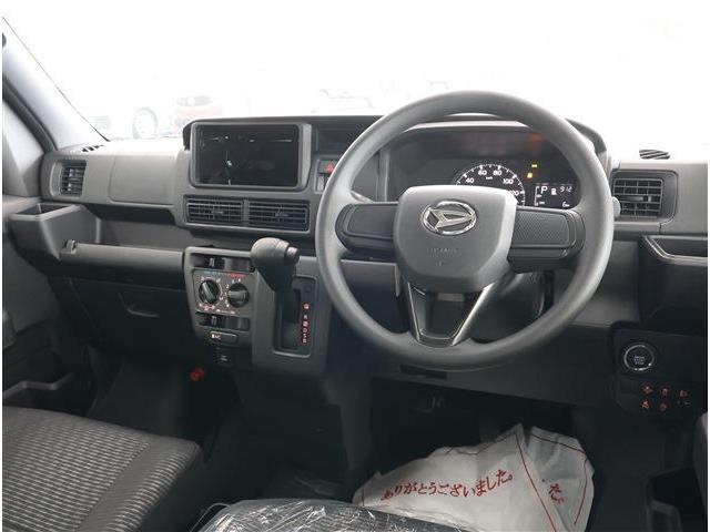 Daihatsu Hijet Deck Van 3