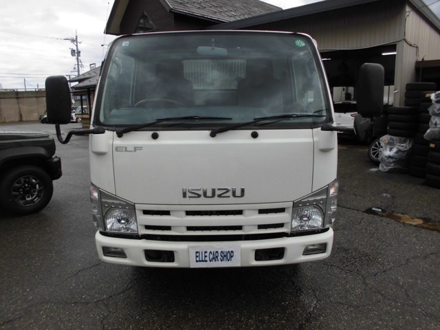 Isuzu Elf 2