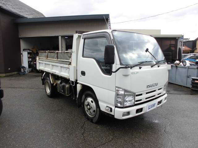 Isuzu Elf 3
