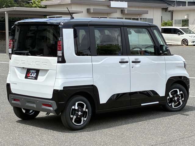 Mitsubishi Delica Mini 2