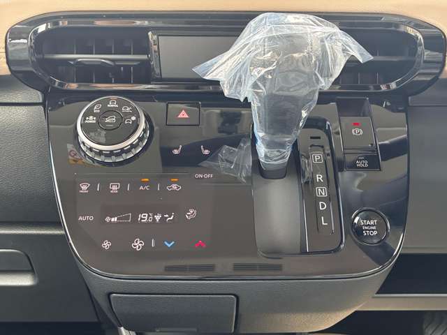Mitsubishi Delica Mini 7