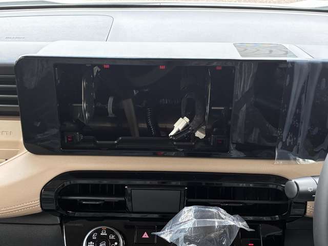 Mitsubishi Delica Mini 10