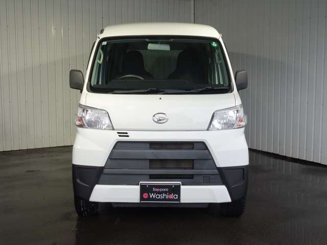 Daihatsu Hijet Cargo 2