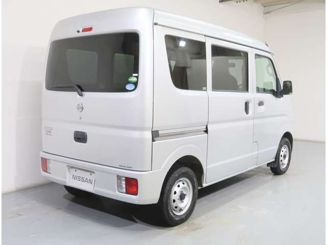 Nissan NV100 Clipper 3