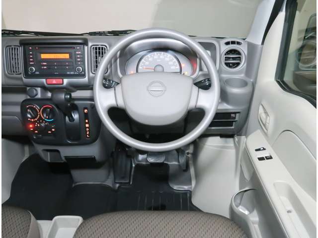 Nissan NV100 Clipper 7