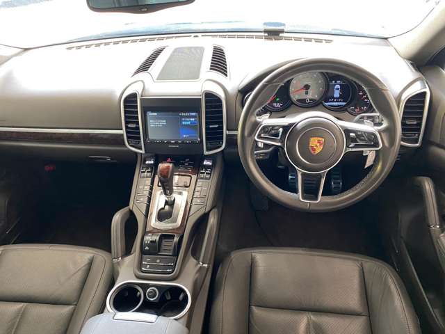 Porsche Cayenne 12