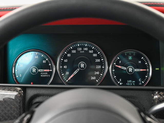 Rolls-Royce ブラックバッジカリナン 12