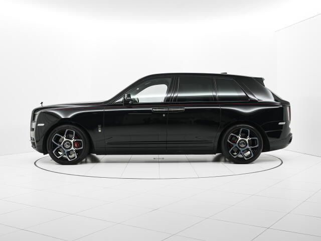 Rolls-Royce ブラックバッジカリナン 6