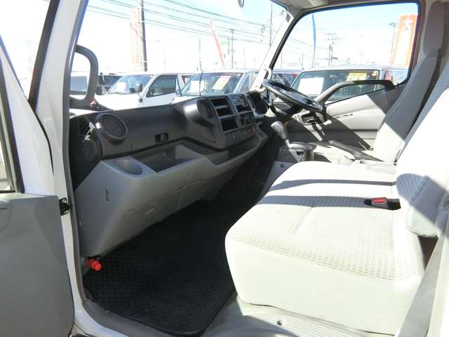 Toyota Toyoace 11