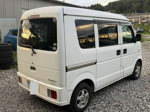 Suzuki Every 8