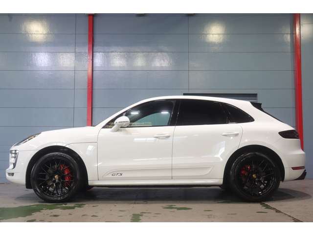 Porsche Macan 6