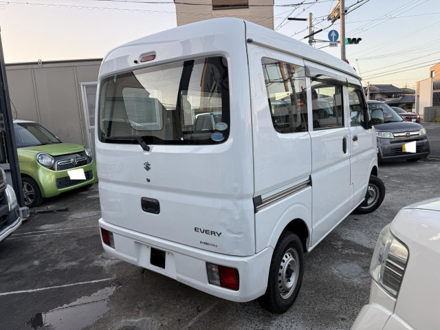 Suzuki Every 6