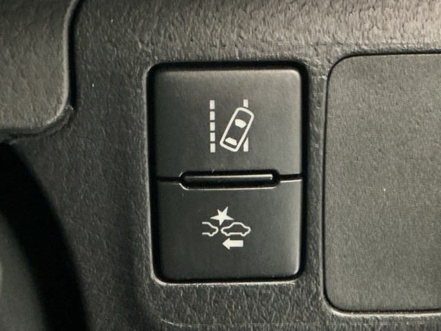 Toyota Probox Van 9