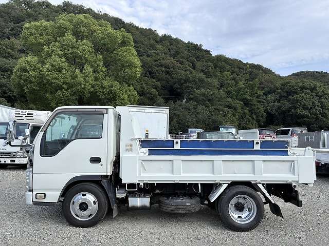 Isuzu Elf 11
