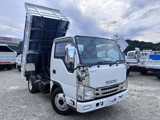 Isuzu Elf 3