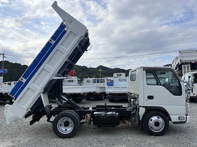 Isuzu Elf 5
